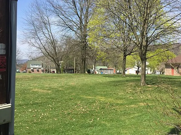 230 E Strawberry Aly, Beavertown, PA 17813