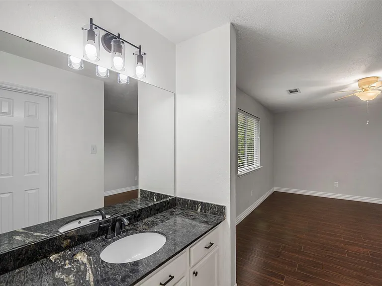 7914 Millbrook Dr — Photo 25