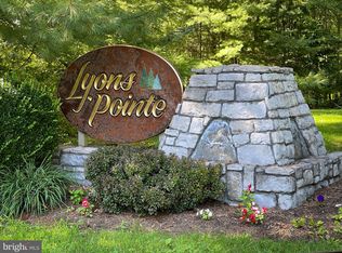 111 Thornridge Dr, Pennsylvania Furnace, PA 16865