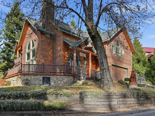 53903 Creekside Ln, Bass Lake, CA 93604