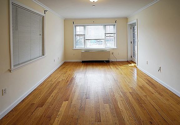 3rd image of 14-38 31st Dr #8F