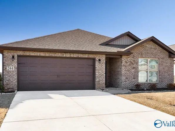 244 Cherry Laurel Dr, Meridianville, AL 35759