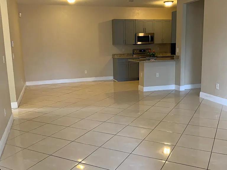3549 Forest Hill Blvd #25 — Photo 8