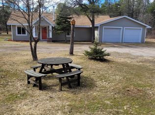 7601 Lovells Rd, Grayling, MI 49738