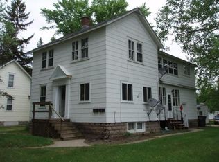 460 S Emery Ave, Peshtigo, WI 54157