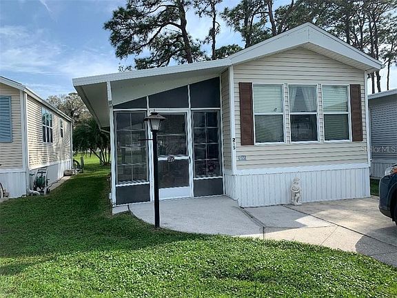 2nd image of 215 Crown Point Dr