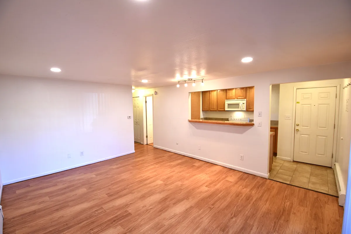 Photo 2 of 19 - 1920 19th St #6 - Boulder, CO Building Photo - 1920 19th St #6