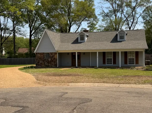 429 Pin Oak Dr, Madison, MS 39110