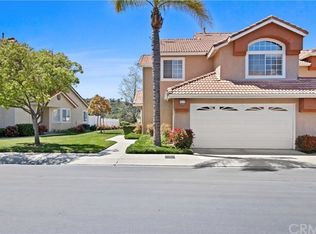 1512 Elegante Ct, Corona, CA 92882