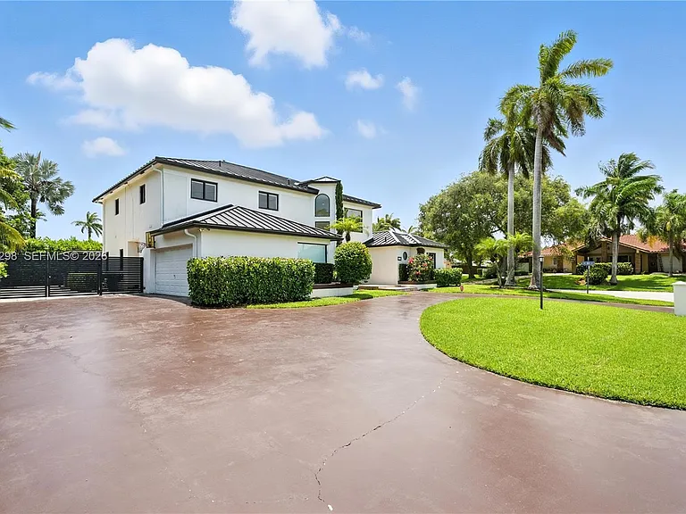 17815 SW 83rd Ct — Photo 4