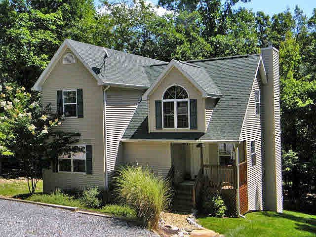 1st image of 222 Grouse Dr