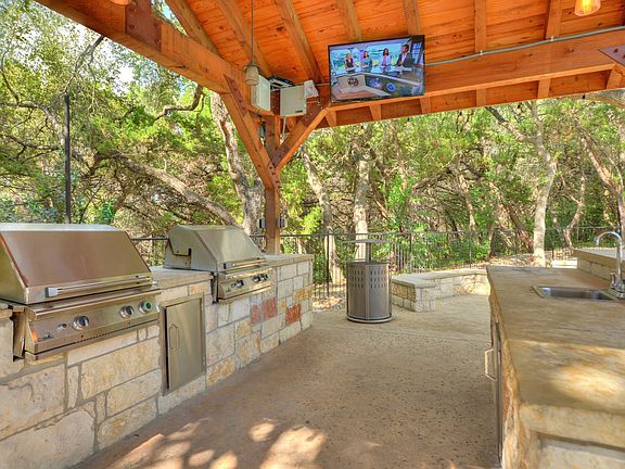 3rd image of 4700 N Capital Of Texas Hwy APT 0823