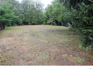 707 Island Cir SE, Ocean Shores, WA 98569