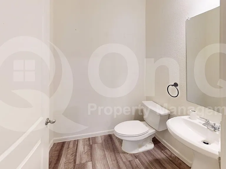 708 Bois D Arc Ln — Photo 18