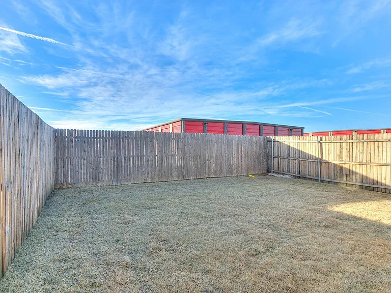 818 Coles Creek Ln — Photo 26