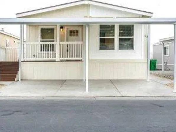93 Lilac Ln, Reno, NV 89512