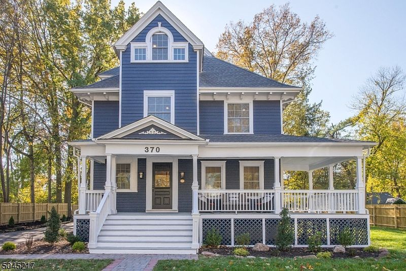 1st image of 370 Turrell Ave