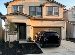 1221 W Payson Ave, Visalia, CA 93291