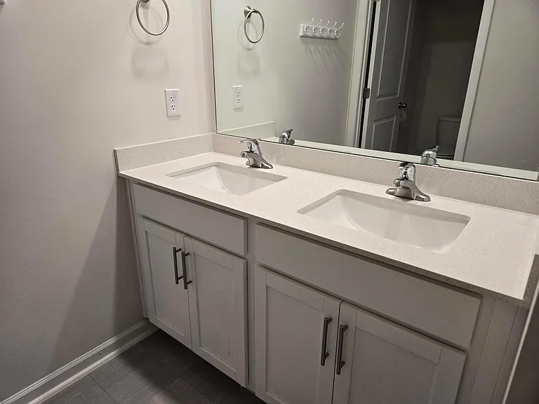 1134 Saddlebrook Dr — Photo 16