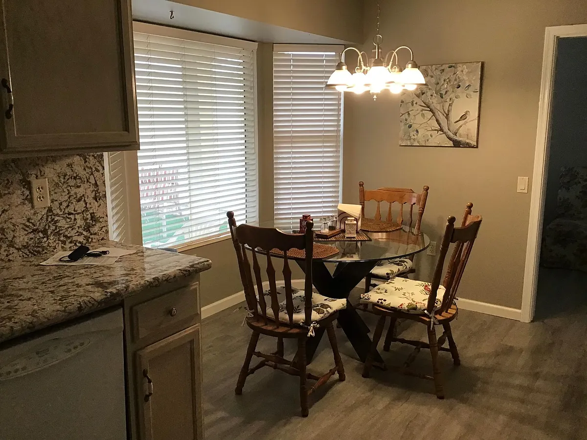 Photo 2 of 22 - 15007 W Heritage Dr - Sun City West, AZ Eat in kitchen - 15007 W Heritage Dr