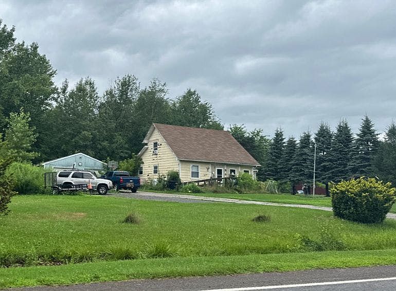 2nd image of 4141 Ridge Chapel Rd