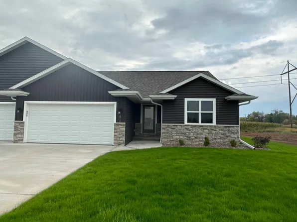 2911 Sabal Oak Dr, De Pere, WI 54115