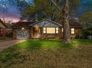 2008 SW Burnett Rd, Topeka, KS 66604