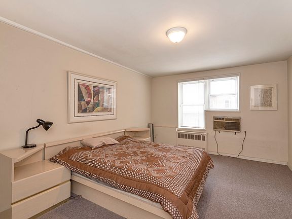 4th image of 11011 72nd Ave APT 2F