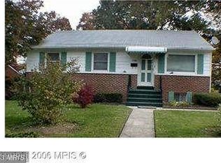 7708 Finns Ln, Lanham, MD 20706