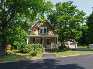70 Maple St, Dexter, ME 04930