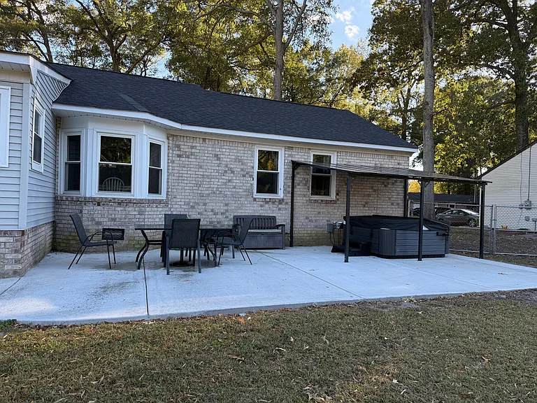 2427 Southern Pines Dr — Photo 13