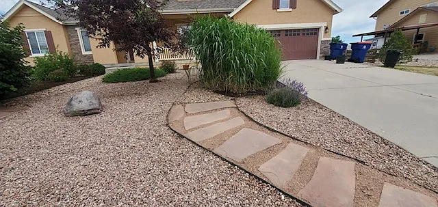 5 bed, 3636 sqft, $2,850 — Photo 4