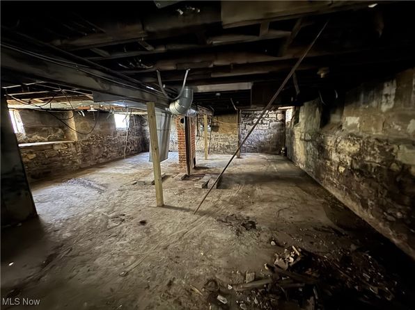 cleveland-ohio-33393762 picture