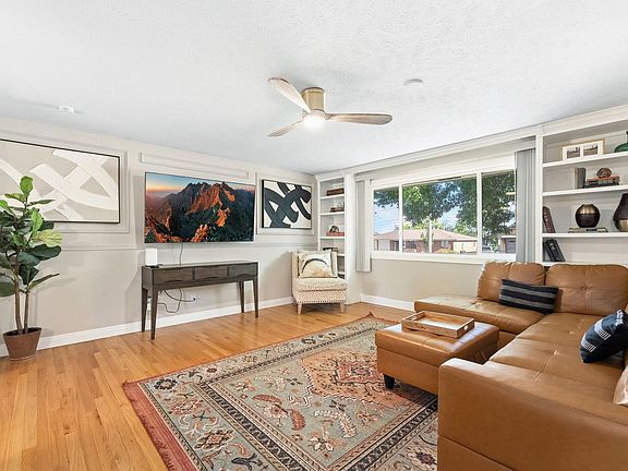 2nd image of 703 W 29th St