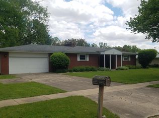 1401 Brookside Dr, Rochelle, IL 61068