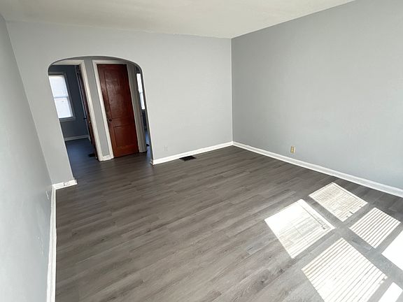 2nd image of 333 E Bruce Ave #1