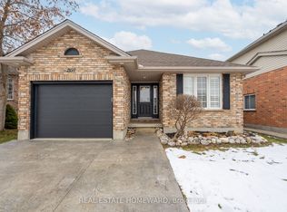 2150 Thornicroft Cres, London, ON N6P 1T7