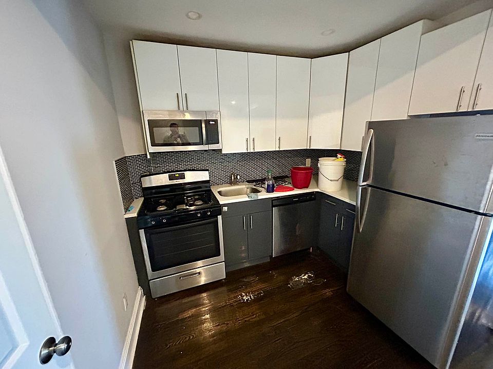 1st image of 3502 Kings Hwy #D6