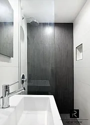 Rented by R New York