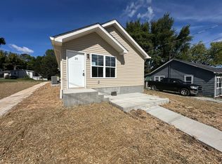 25 Wyatt Ln, Hartsville, TN 37074
