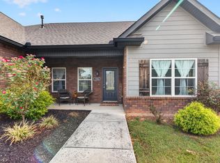 104 Creekstone Dr, Tullahoma, TN 37388
