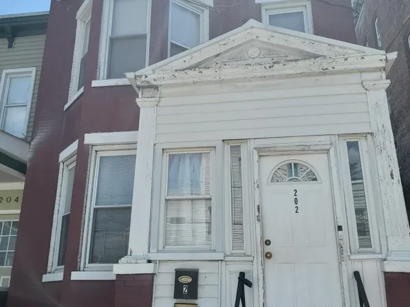 202 Delaware Ave #2, Jersey City, NJ 07306