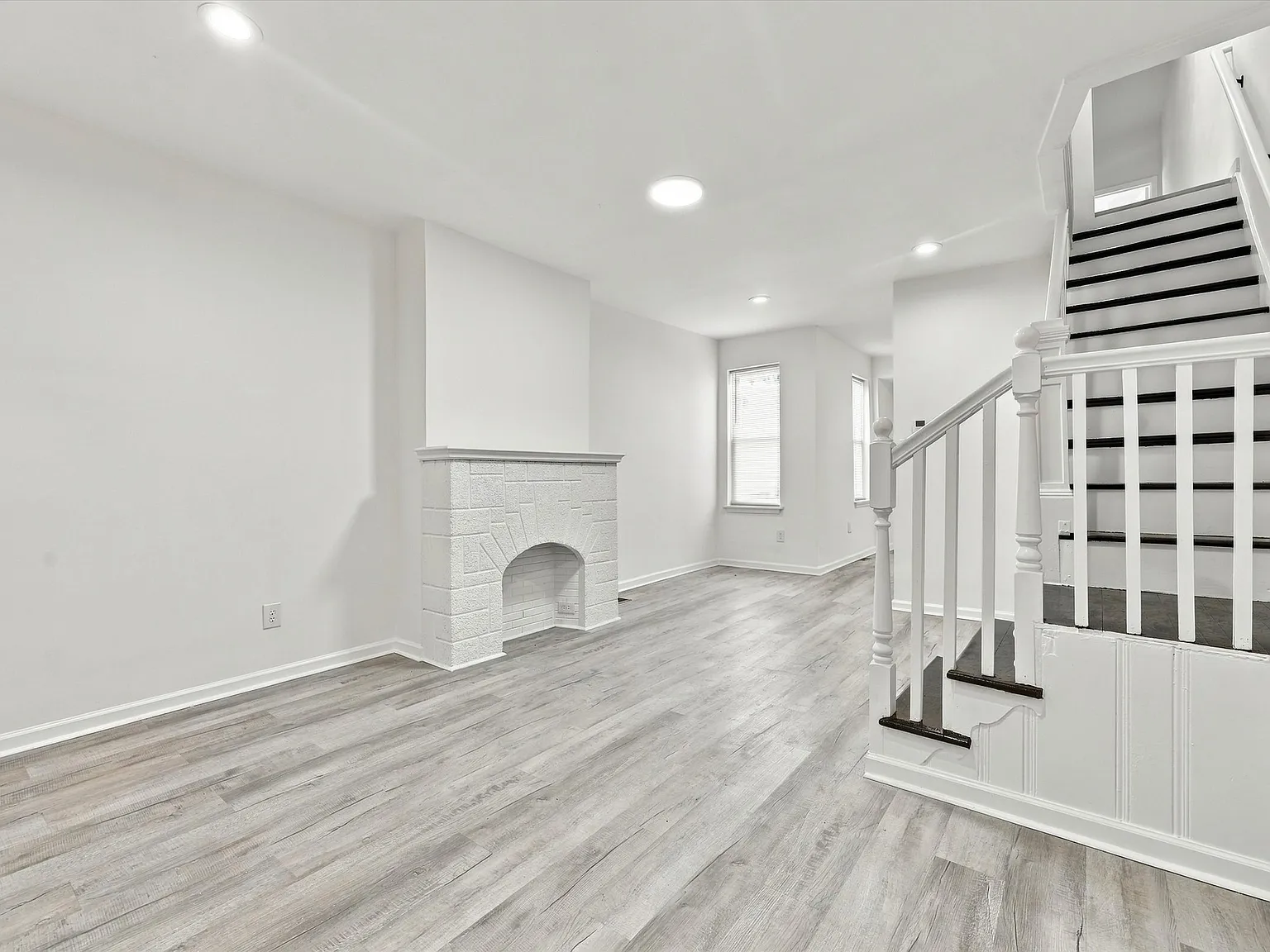 3 bed, 1222 sqft, $1,650 — Photo 4