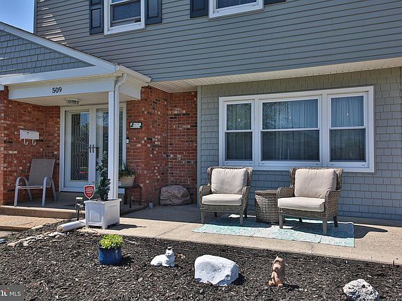 2nd image of 509 Ehret Rd