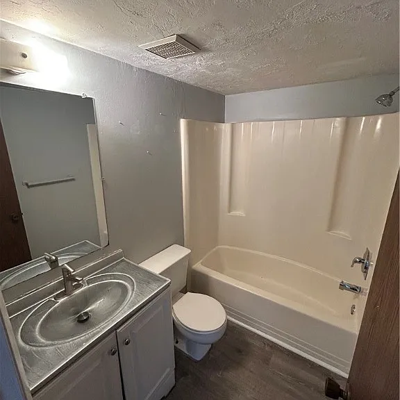 2690 Park Windsor Dr #601 — Photo 6
