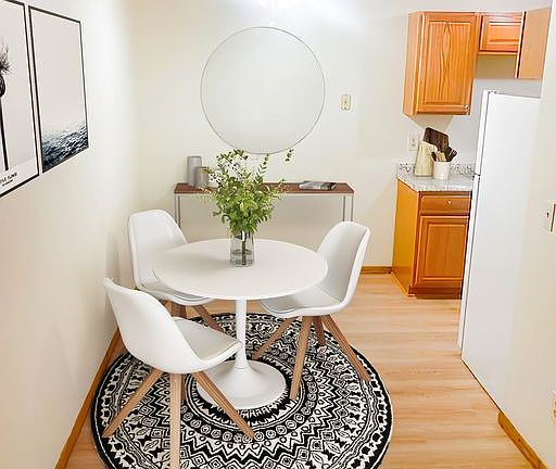 5th image of 310 8th St SE APT 101