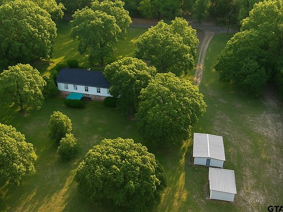 3rd image of 173 County Road 2445