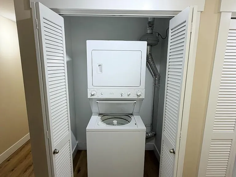 Unit Photo