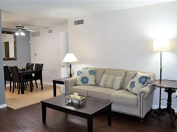 2250 Bering Dr APT 22, Houston, TX 77057