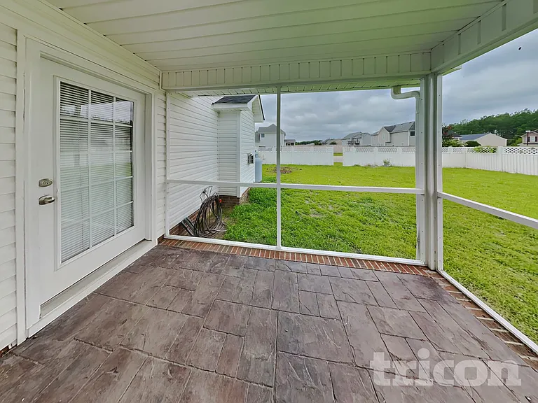 15 Summerseat Way — Photo 16